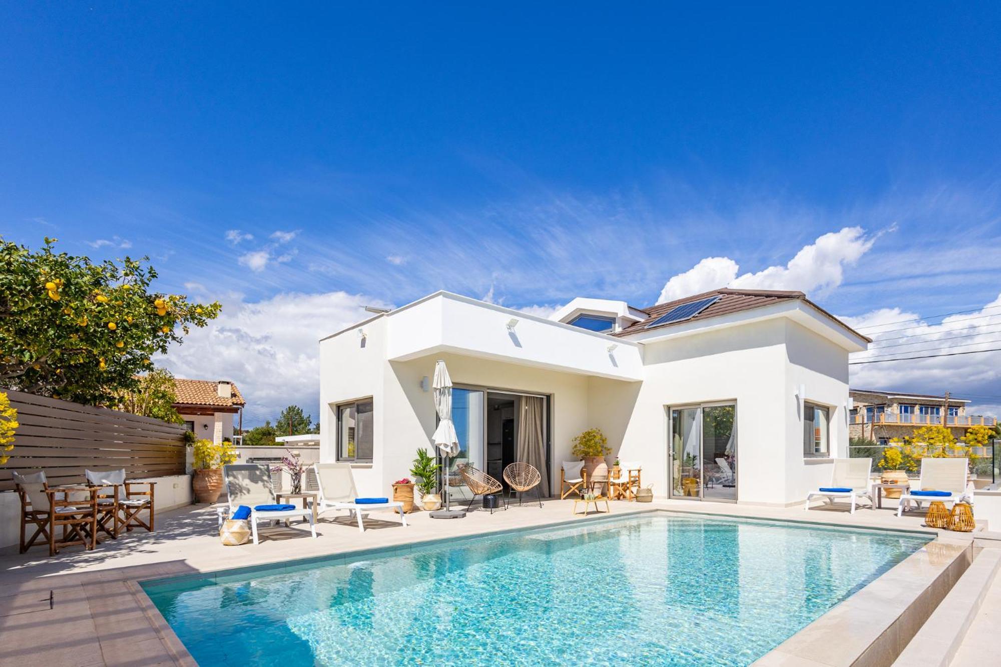 Villa Pacy Agios Theodoros Exterior photo