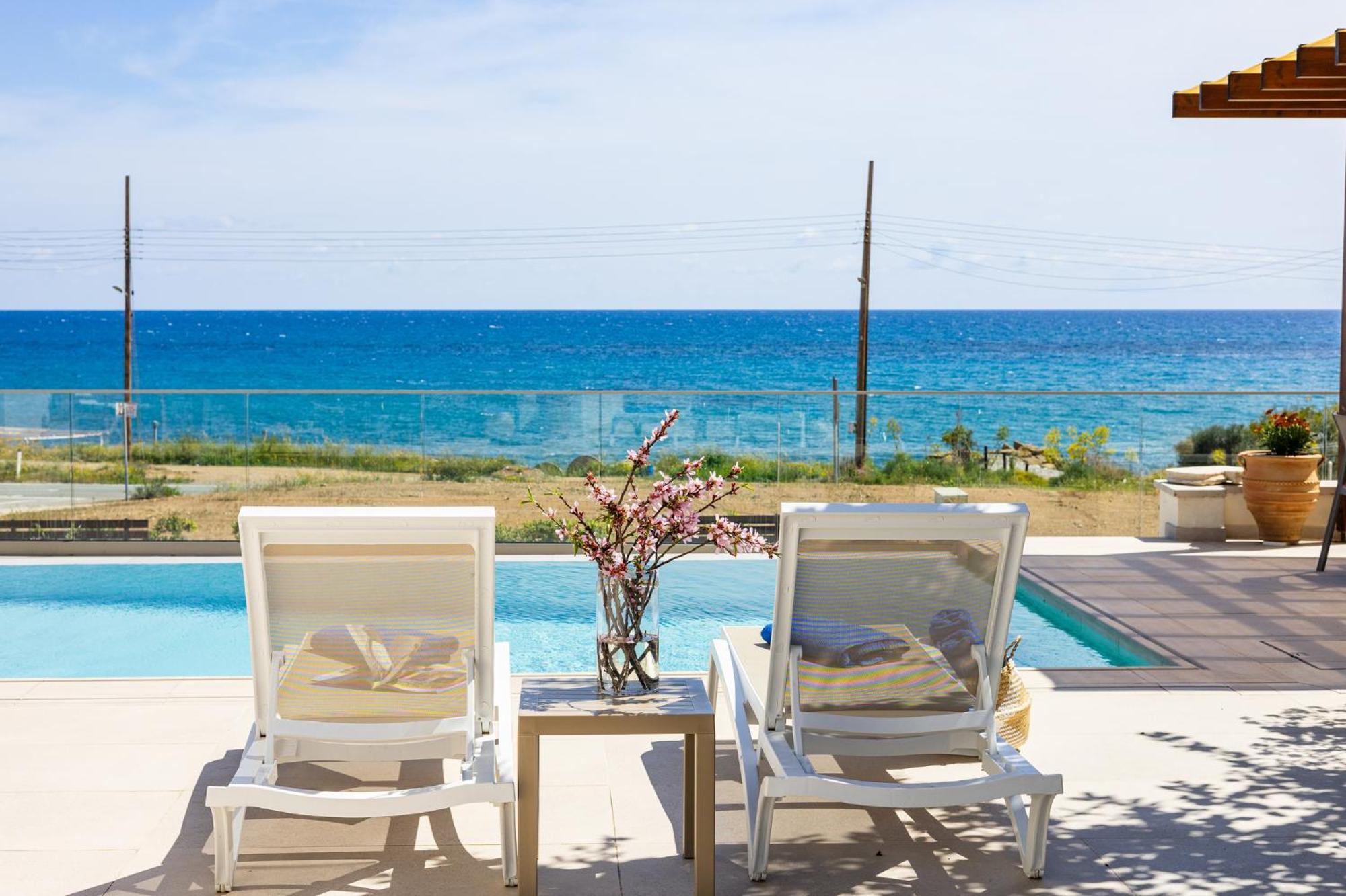 Villa Pacy Agios Theodoros Exterior photo